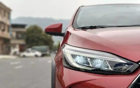 Toyota Yaris XP150 рестайлинг, 2021 год, 1 220 000 рублей, 6 фотография