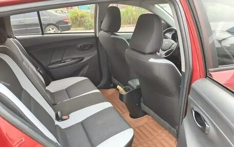 Toyota Yaris XP150 рестайлинг, 2021 год, 1 220 000 рублей, 18 фотография