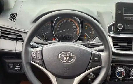 Toyota Yaris XP150 рестайлинг, 2021 год, 1 220 000 рублей, 21 фотография