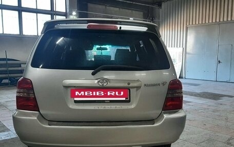 Toyota Kluger I, 2001 год, 900 000 рублей, 2 фотография