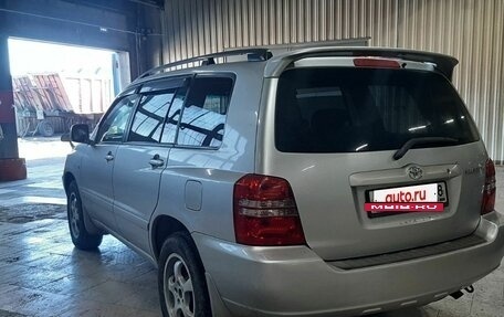 Toyota Kluger I, 2001 год, 900 000 рублей, 5 фотография
