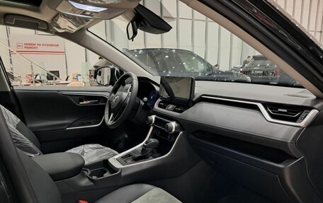 Toyota RAV4, 2024 год, 3 950 000 рублей, 13 фотография