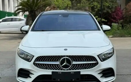 Mercedes-Benz A-Класс, 2022 год, 1 610 000 рублей, 2 фотография