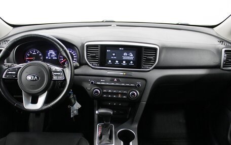 KIA Sportage IV рестайлинг, 2018 год, 2 240 000 рублей, 9 фотография
