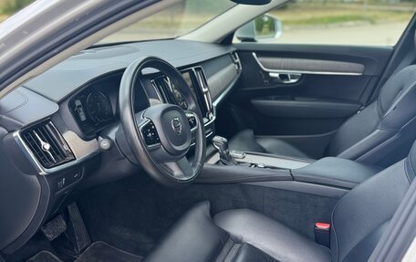 Volvo S90 II рестайлинг, 2021 год, 3 500 000 рублей, 4 фотография