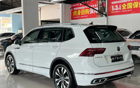 Volkswagen Tiguan II, 2022 год, 2 570 999 рублей, 6 фотография