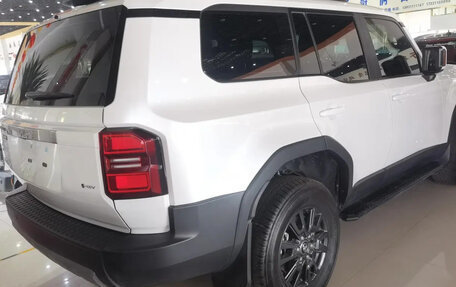 Toyota Land Cruiser Prado, 2024 год, 7 900 999 рублей, 5 фотография