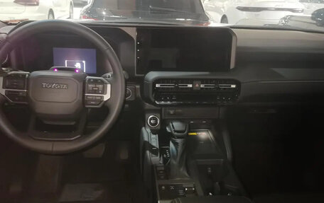 Toyota Land Cruiser Prado, 2024 год, 7 900 999 рублей, 9 фотография