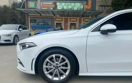 Mercedes-Benz A-Класс, 2020 год, 1 720 000 рублей, 21 фотография