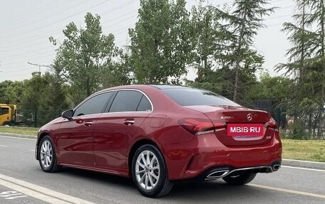 Mercedes-Benz A-Класс, 2020 год, 1 810 000 рублей, 5 фотография