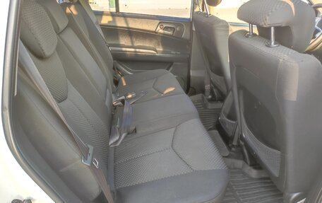 SsangYong Kyron I, 2011 год, 950 000 рублей, 11 фотография