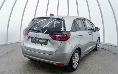 Honda Fit, 2020 год, 1 530 000 рублей, 6 фотография