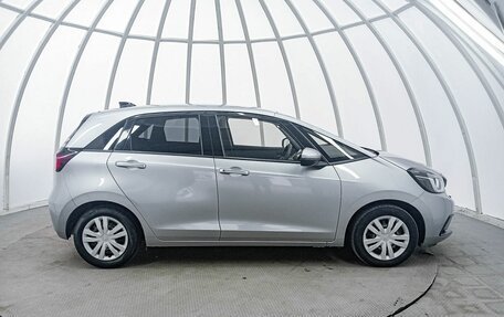 Honda Fit, 2020 год, 1 530 000 рублей, 5 фотография