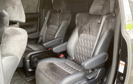 Toyota Vellfire II, 2016 год, 4 300 000 рублей, 20 фотография