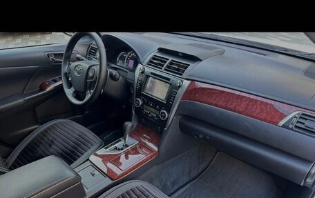 Toyota Camry, 2011 год, 1 550 000 рублей, 4 фотография