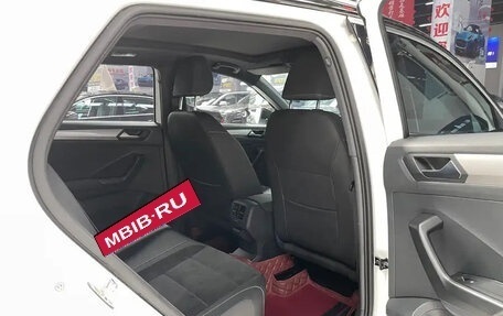 Volkswagen T-Roc I, 2022 год, 1 660 999 рублей, 8 фотография