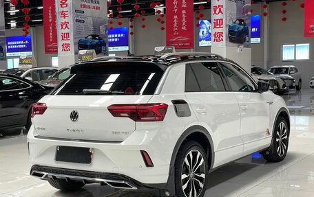 Volkswagen T-Roc I, 2022 год, 1 660 999 рублей, 16 фотография