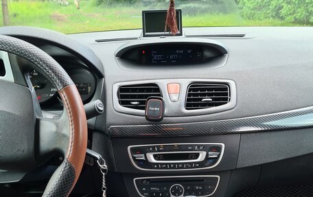 Renault Fluence I, 2011 год, 640 000 рублей, 2 фотография