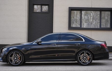 Mercedes-Benz E-Класс AMG, 2018 год, 7 300 000 рублей, 20 фотография