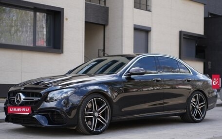 Mercedes-Benz E-Класс AMG, 2018 год, 7 300 000 рублей, 15 фотография