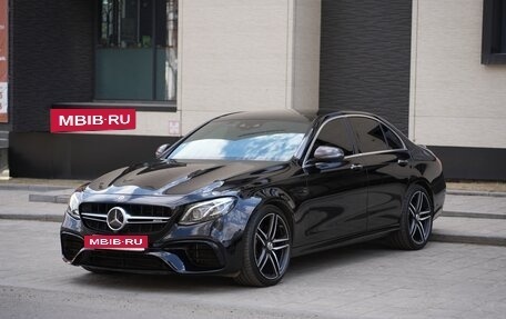 Mercedes-Benz E-Класс AMG, 2018 год, 7 300 000 рублей, 12 фотография