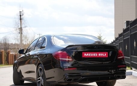Mercedes-Benz E-Класс AMG, 2018 год, 7 300 000 рублей, 22 фотография