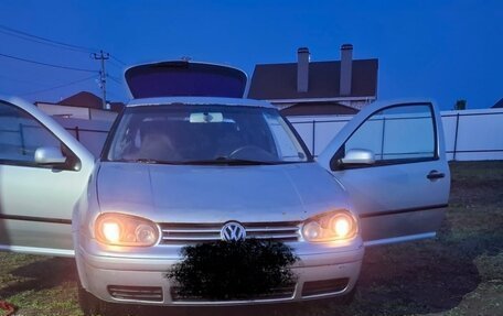 Volkswagen Golf IV, 2001 год, 350 000 рублей, 3 фотография