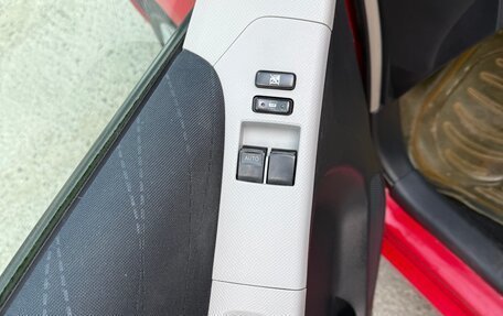 Toyota Yaris III рестайлинг, 2006 год, 799 000 рублей, 13 фотография