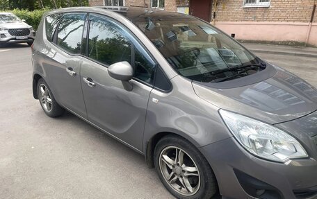 Opel Meriva, 2011 год, 835 000 рублей, 3 фотография