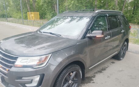 Ford Explorer VI, 2016 год, 2 500 000 рублей, 2 фотография