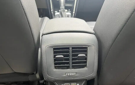 Volkswagen T-Roc I, 2022 год, 1 490 999 рублей, 8 фотография