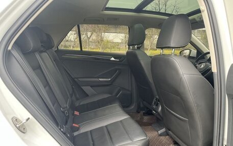 Volkswagen T-Roc I, 2022 год, 1 490 999 рублей, 15 фотография