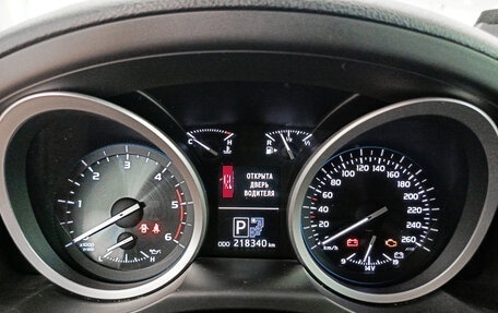 Toyota Land Cruiser 200, 2013 год, 3 877 000 рублей, 16 фотография