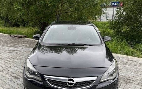Opel Astra J, 2011 год, 920 000 рублей, 1 фотография