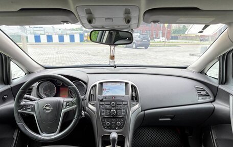 Opel Astra J, 2011 год, 920 000 рублей, 11 фотография