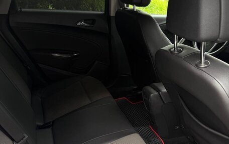Opel Astra J, 2011 год, 920 000 рублей, 14 фотография