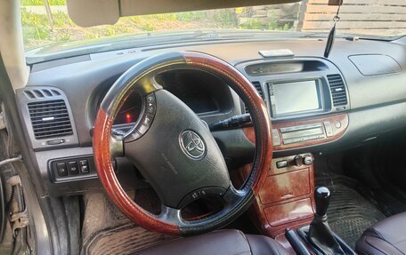 Toyota Camry V40, 2004 год, 650 000 рублей, 13 фотография