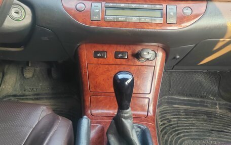 Toyota Camry V40, 2004 год, 650 000 рублей, 10 фотография
