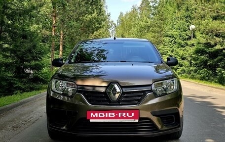 Renault Logan II, 2018 год, 1 060 000 рублей, 10 фотография