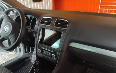 Volkswagen Golf VI, 2010 год, 800 000 рублей, 9 фотография