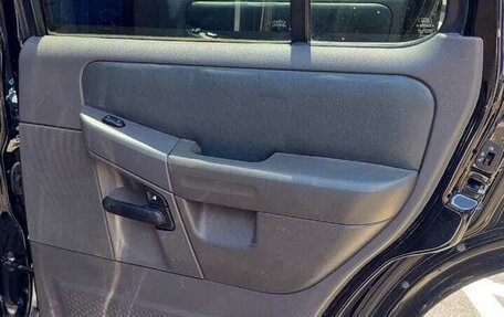Ford Explorer III, 2004 год, 1 050 000 рублей, 17 фотография