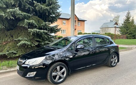 Opel Astra J, 2010 год, 550 000 рублей, 2 фотография