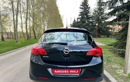 Opel Astra J, 2010 год, 550 000 рублей, 4 фотография
