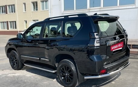 Toyota Land Cruiser Prado 150 рестайлинг 2, 2020 год, 6 900 000 рублей, 2 фотография
