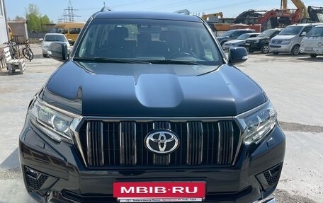 Toyota Land Cruiser Prado 150 рестайлинг 2, 2020 год, 6 900 000 рублей, 5 фотография