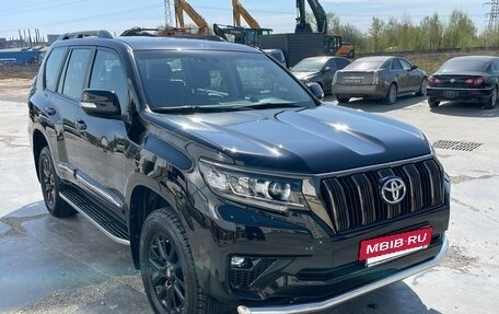 Toyota Land Cruiser Prado 150 рестайлинг 2, 2020 год, 6 900 000 рублей, 6 фотография