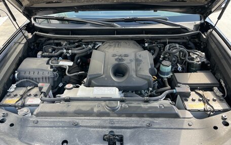 Toyota Land Cruiser Prado 150 рестайлинг 2, 2020 год, 6 900 000 рублей, 15 фотография