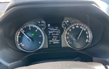 Toyota Land Cruiser Prado 150 рестайлинг 2, 2020 год, 6 900 000 рублей, 21 фотография