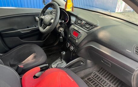 KIA Rio III рестайлинг, 2012 год, 685 000 рублей, 38 фотография