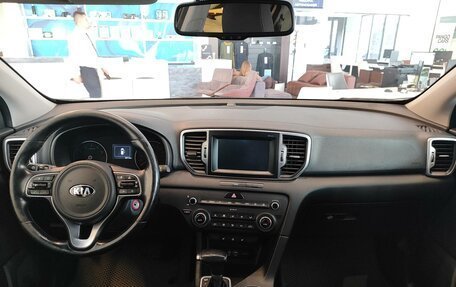 KIA Sportage IV рестайлинг, 2017 год, 2 045 000 рублей, 10 фотография